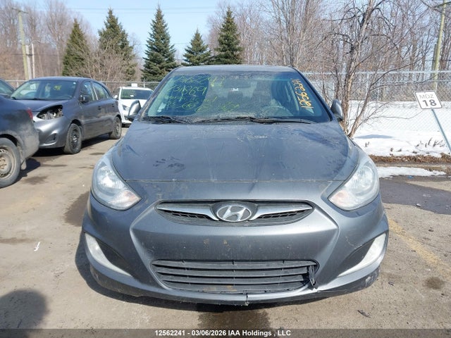 12562241 :رقم المزاد ، KMHCU4AEXCU231869 vin ، 2012 Hyundai Accent مزاد بيع