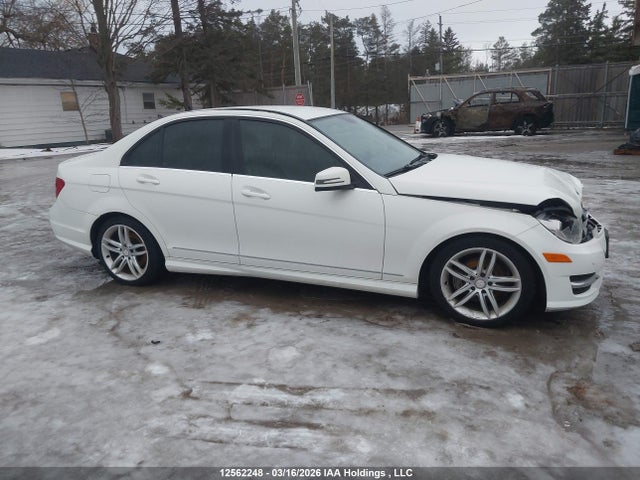 12562248 :رقم المزاد ، WDDGF8FB1CA698918 vin ، 2012 Mercedes-benz C 250 4matic مزاد بيع