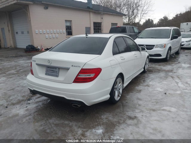 12562248 :رقم المزاد ، WDDGF8FB1CA698918 vin ، 2012 Mercedes-benz C 250 4matic مزاد بيع