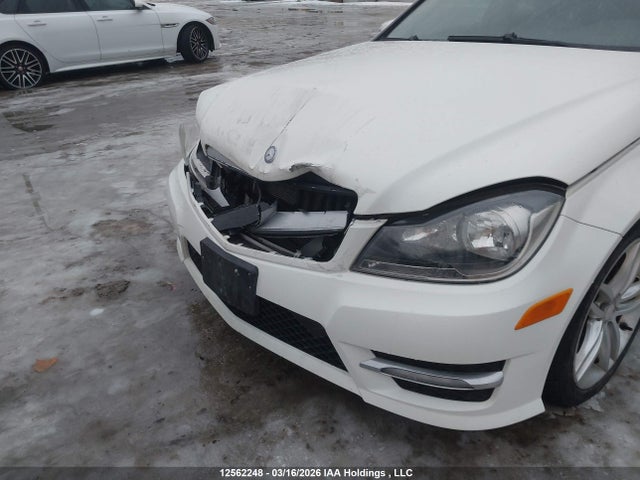 12562248 :رقم المزاد ، WDDGF8FB1CA698918 vin ، 2012 Mercedes-benz C 250 4matic مزاد بيع