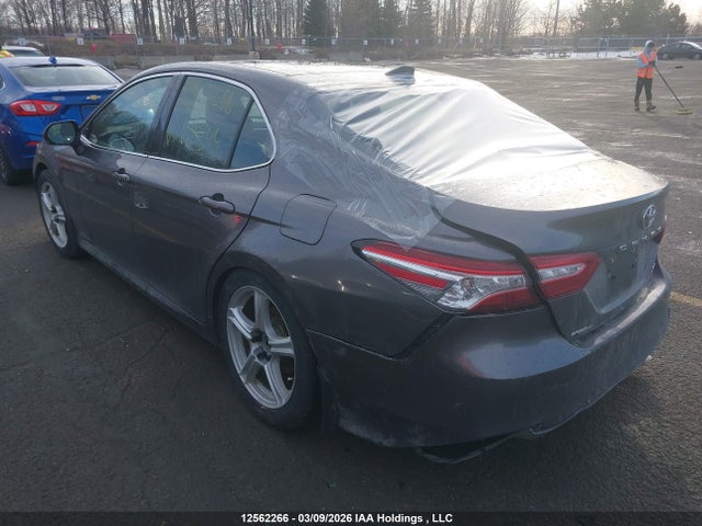 4T1B11HK3JU004244 Toyota CAMRY XLE