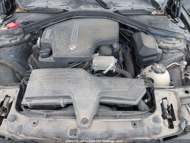 WBA8A3C33HK692629 BMW 320i Xdrive