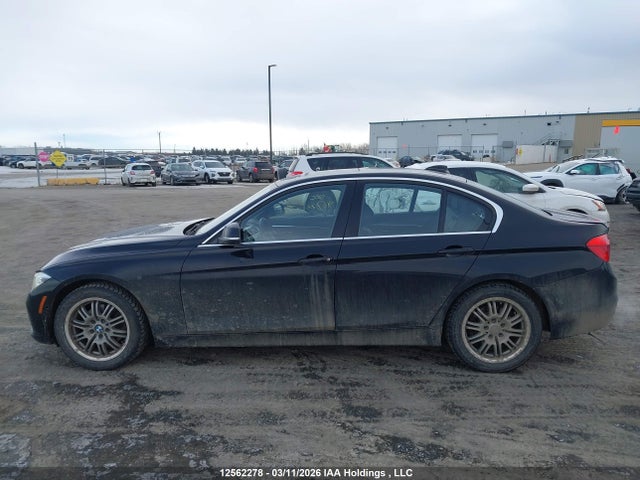 WBA8A3C33HK692629 BMW 320i Xdrive