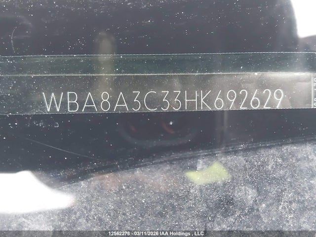 WBA8A3C33HK692629 BMW 320i Xdrive