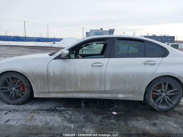 3MW5R7J05M8C14199 BMW 330i Xdrive