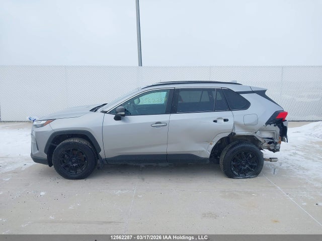 2024 Toyota Rav4 Xle/woodland Edition მანქანა იყიდება აუქციონზე, vin: 2T3RWRFV8RW187008, აუქციონის ნომერი: 12562287