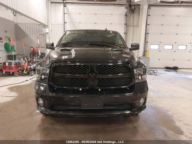 3C6RR7KT7LG160932 RAM 1500 Classic Tradesman/express