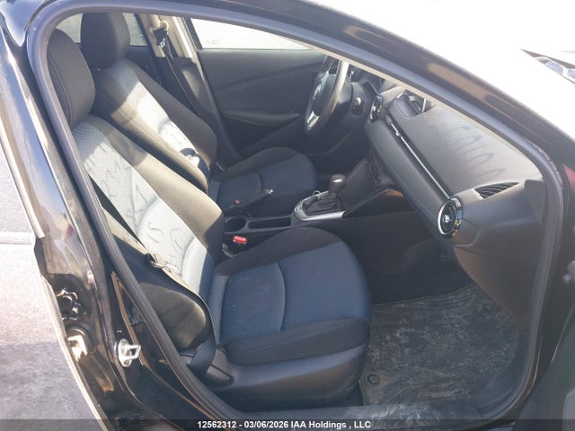 3MYDLBYV8GY114821 Toyota Yaris