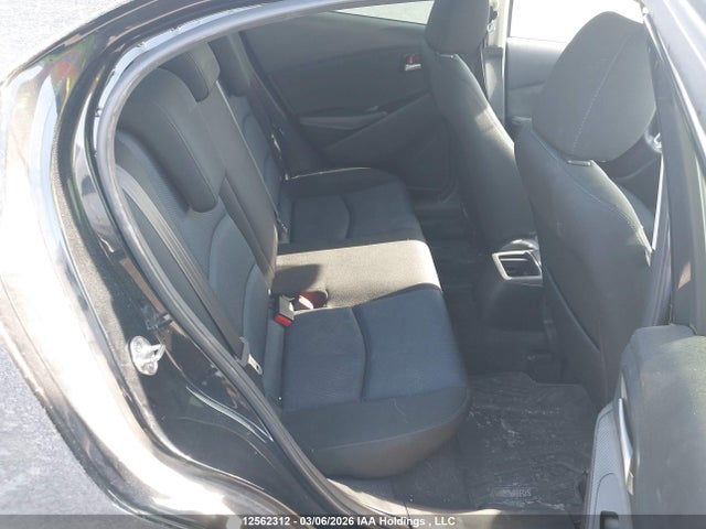 3MYDLBYV8GY114821 Toyota Yaris