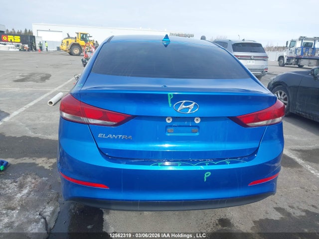 KMHD84LF7JU649267 Hyundai Elantra Gl Se