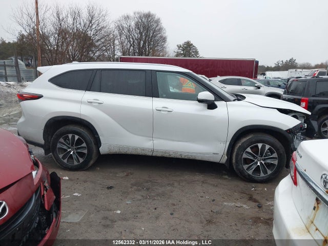 Продажа на аукционе авто 2026 Toyota Highlander Hybrid Xle Awd, vin: 5TDKBRCH2TS691221, номер лота: 12562332