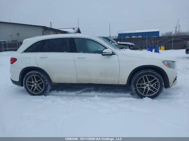 WDC0G4KB1GF022995 Mercedes-Benz Glc 300 4matic