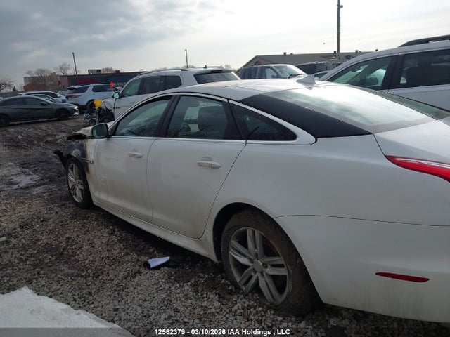 12562379 :رقم المزاد ، SAJXJ1CD7F8V84215 vin ، 2015 Jaguar Xj مزاد بيع