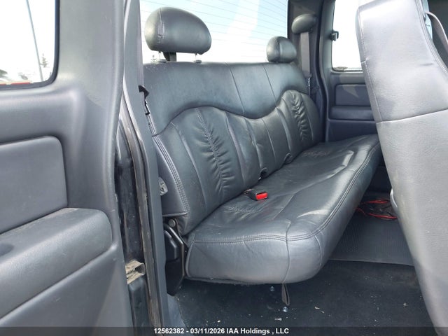 Продаж на аукціоні авто 2001 Chevrolet Silverado K1500, vin: 2GCEK19T711367809, номер лоту: 12562382