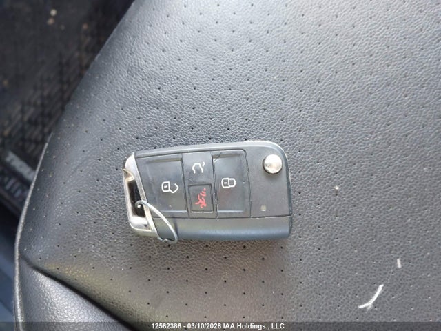 3VV2B7AX5MM038898 Volkswagen Tiguan Se/se R-line Black/sel