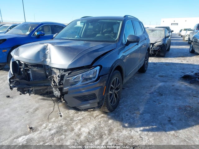 3VV2B7AX5MM038898 Volkswagen Tiguan Se/se R-line Black/sel
