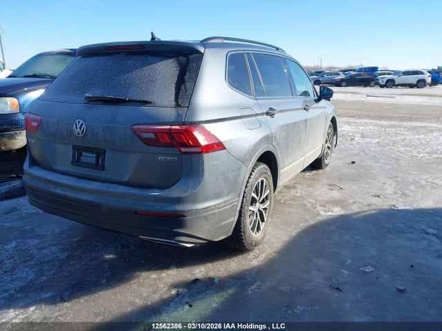 3VV2B7AX5MM038898 Volkswagen Tiguan Se/se R-line Black/sel