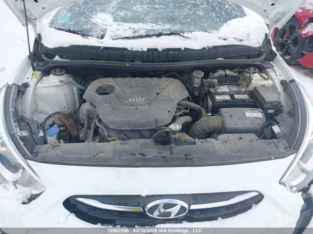 KMHCT4AE9GU958140 Hyundai ACCENT SE