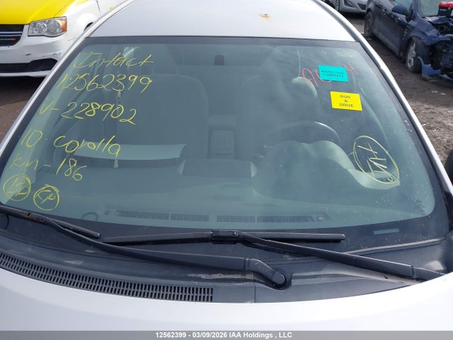 12562399 :رقم المزاد ، 2T1BU4EE5AC228902 vin ، 2010 Toyota Corolla مزاد بيع