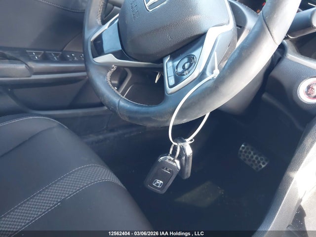 12562404 :رقم المزاد ، 2HGFC2F81MH011327 vin ، 2021 Honda Civic Sport مزاد بيع