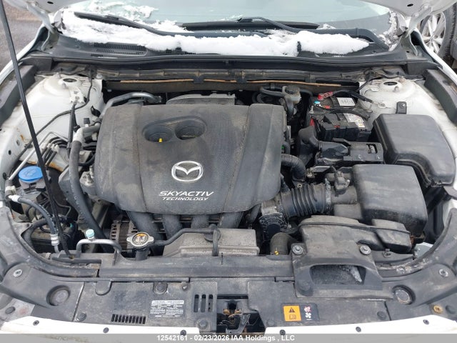 JM1BM1U72E1215990 Mazda Mazda3 Gx-sky