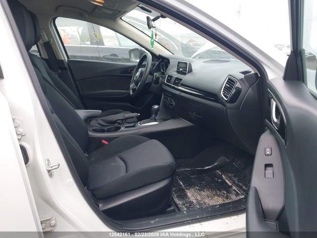 JM1BM1U72E1215990 Mazda Mazda3 Gx-sky