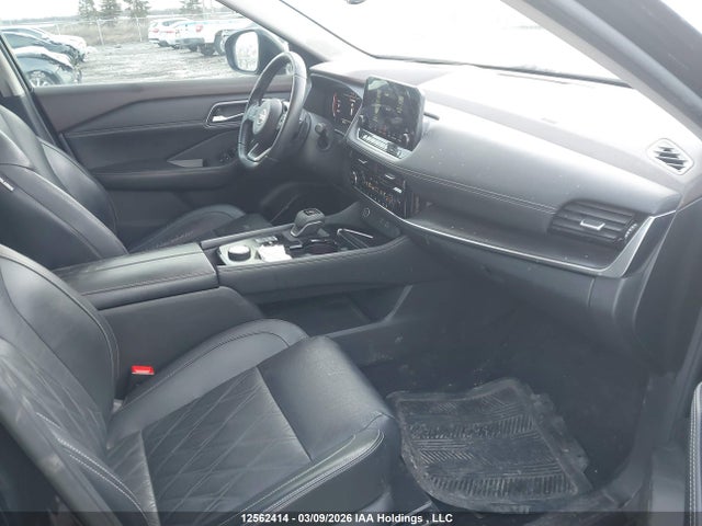 12562414 :رقم المزاد ، JN8AT3DD5MW312073 vin ، 2021 Nissan Rogue Platinum مزاد بيع