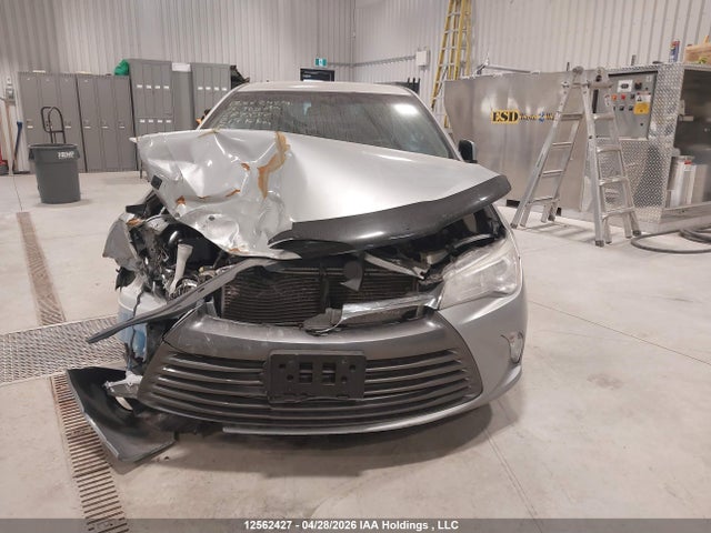 2016 Toyota Camry მანქანა იყიდება აუქციონზე, vin: 4T1BF1FK6GU587552, აუქციონის ნომერი: 12562427