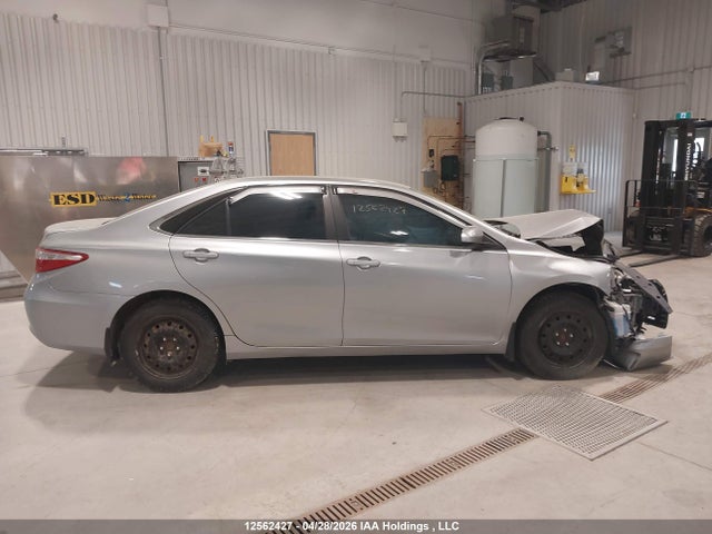 2016 Toyota Camry მანქანა იყიდება აუქციონზე, vin: 4T1BF1FK6GU587552, აუქციონის ნომერი: 12562427