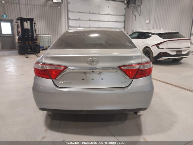 2016 Toyota Camry მანქანა იყიდება აუქციონზე, vin: 4T1BF1FK6GU587552, აუქციონის ნომერი: 12562427