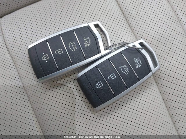 Genesis G80 Ultimate 2018 KMHGN4JF0JU258115 Image 11