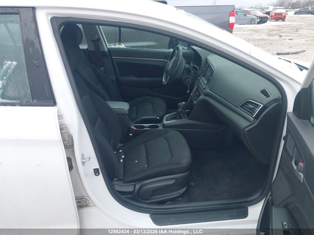KMHD84LF2HU308692 Hyundai ELANTRA GL