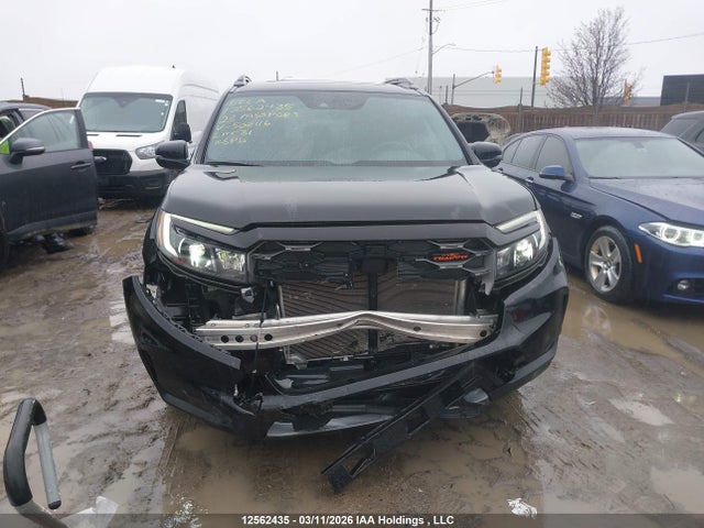 12562435 :رقم المزاد ، 5FNYF8H61PB502116 vin ، 2023 Honda Passport مزاد بيع