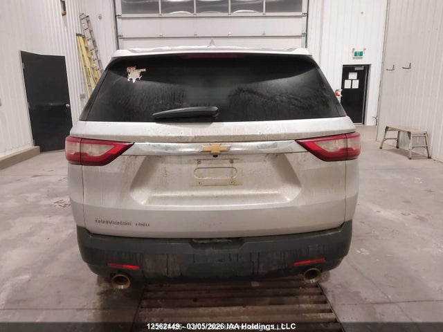 Chevrolet Traverse Ls 2018 1GNEVFKW0JJ239417 Image 16