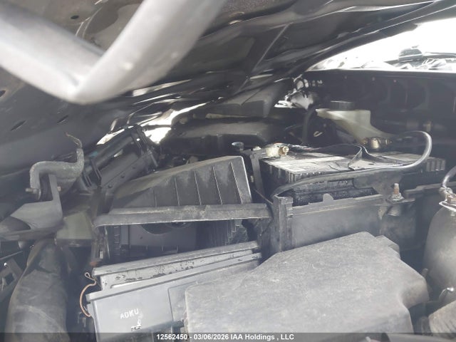 12562450 :رقم المزاد ، JM1BL1UF4B1435086 vin ، 2011 Mazda Mazda3 Gx مزاد بيع