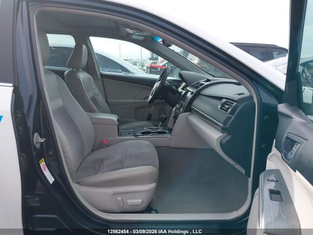 12562454 :رقم المزاد ، 4T1BD1FK1CU045579 vin ، 2012 Toyota Camry Hybrid/le/xle مزاد بيع