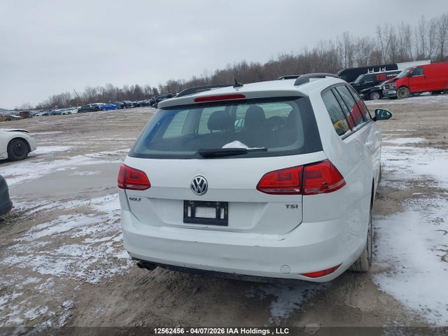 3VWA17AU2GM517381 Volkswagen Golf Sportwagen S
