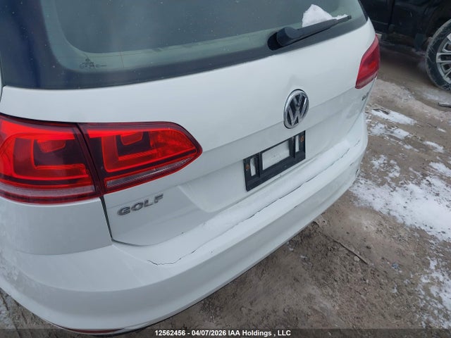 3VWA17AU2GM517381 Volkswagen Golf Sportwagen S