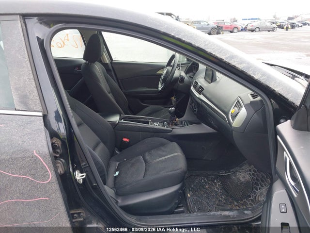 12562466 :رقم المزاد ، 3MZBN1V77HM142874 vin ، 2017 Mazda Mazda3 مزاد بيع