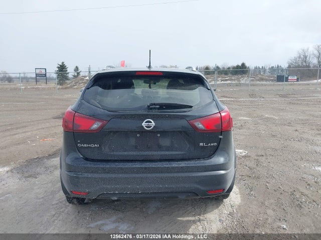 JN1BJ1CR2HW100862 Nissan QASHQAI