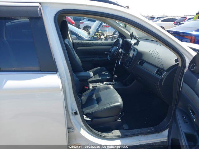 JA4JZ4AX1EZ602402 Mitsubishi OUTLANDER GT