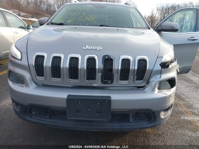 12562524 :رقم المزاد ، 1C4PJMCS7FW765423 vin ، 2015 Jeep Cherokee Latitude مزاد بيع