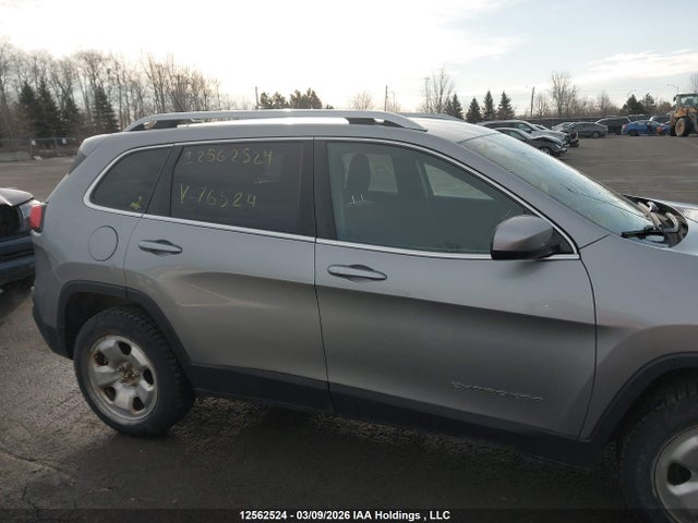 12562524 :رقم المزاد ، 1C4PJMCS7FW765423 vin ، 2015 Jeep Cherokee Latitude مزاد بيع