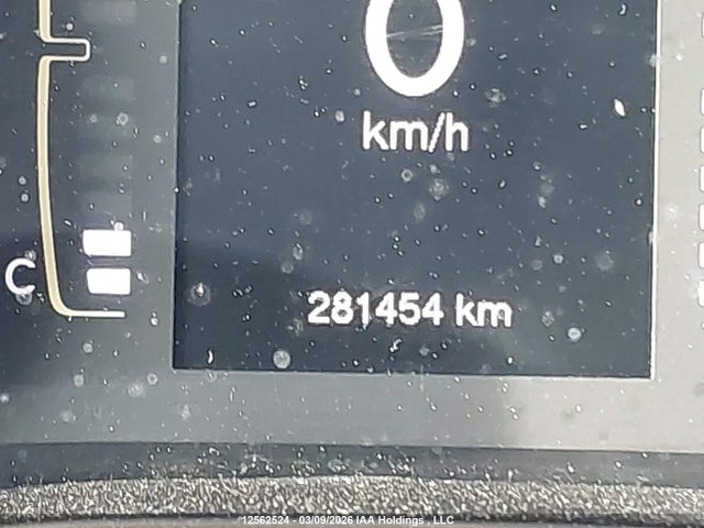 12562524 :رقم المزاد ، 1C4PJMCS7FW765423 vin ، 2015 Jeep Cherokee Latitude مزاد بيع