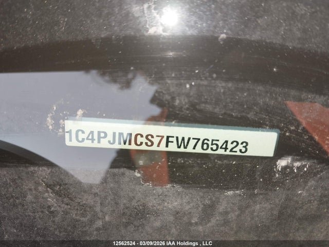 12562524 :رقم المزاد ، 1C4PJMCS7FW765423 vin ، 2015 Jeep Cherokee Latitude مزاد بيع