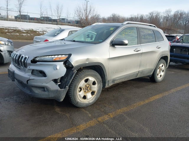 12562524 :رقم المزاد ، 1C4PJMCS7FW765423 vin ، 2015 Jeep Cherokee Latitude مزاد بيع