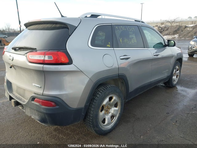 12562524 :رقم المزاد ، 1C4PJMCS7FW765423 vin ، 2015 Jeep Cherokee Latitude مزاد بيع