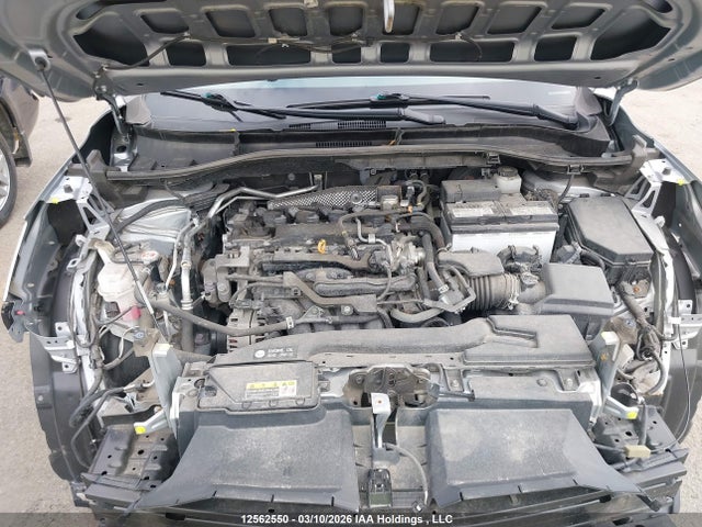 2022 Toyota Corolla Cross მანქანა იყიდება აუქციონზე, vin: 7MUAAABG7NV002968, აუქციონის ნომერი: 12562550