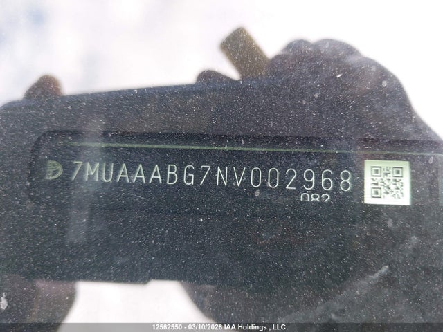 2022 Toyota Corolla Cross მანქანა იყიდება აუქციონზე, vin: 7MUAAABG7NV002968, აუქციონის ნომერი: 12562550