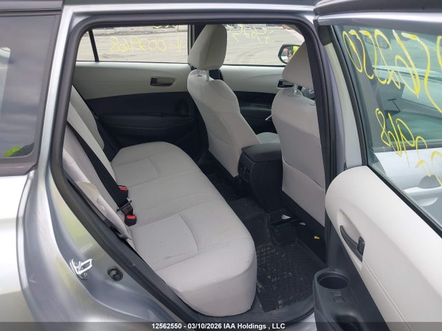 2022 Toyota Corolla Cross მანქანა იყიდება აუქციონზე, vin: 7MUAAABG7NV002968, აუქციონის ნომერი: 12562550